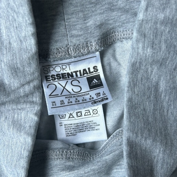 Adidas leggings  2xs pants  super sexy and comfortable 61% cotton 33% polyester - Picture 5 of 5